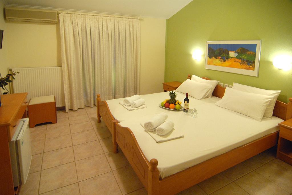 Apollon Hotel Paralía 部屋 写真