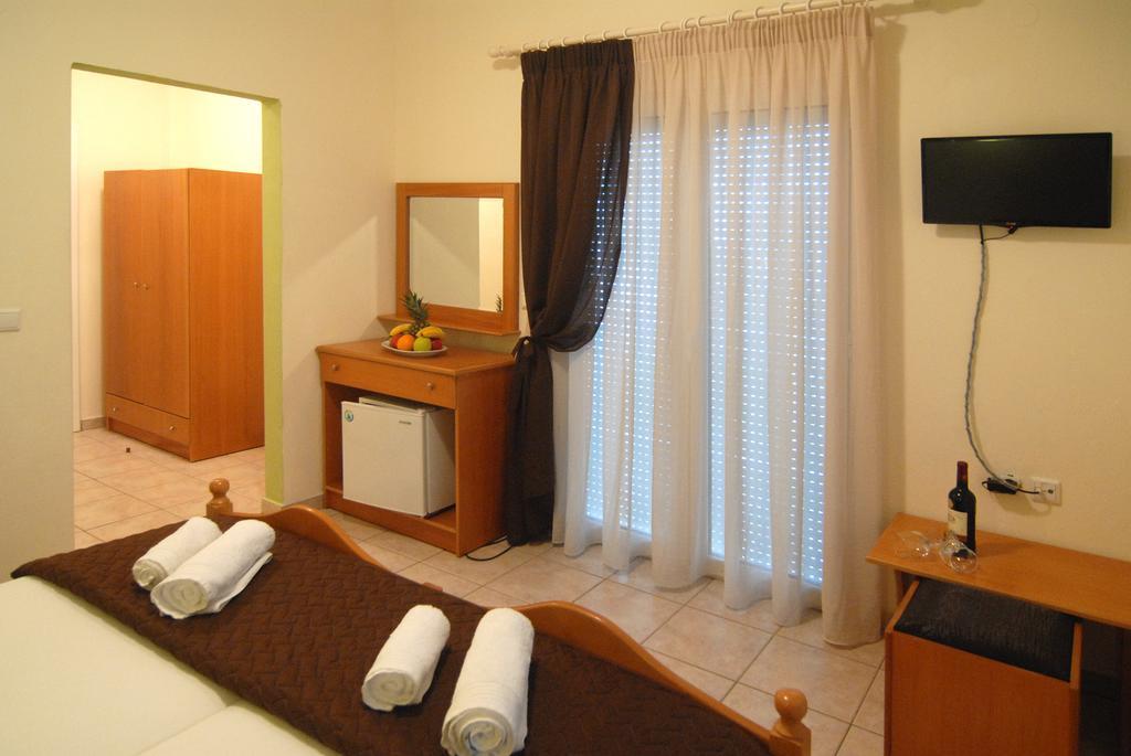 Apollon Hotel Paralía 部屋 写真